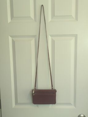 SafeKeeper Women' Maroon Crossbody Shoulder Bag